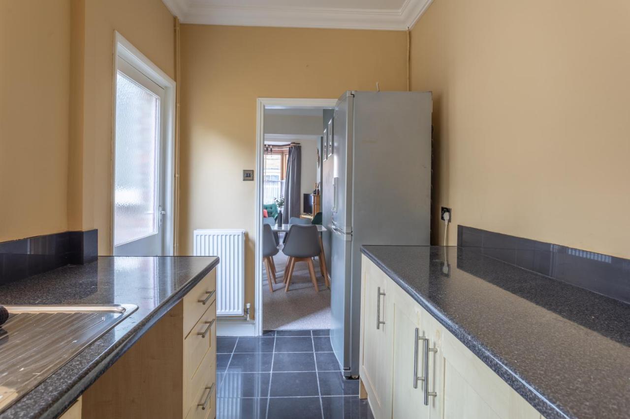 Milton Stays: Cosy City Centre House with Garden and Parking York Exterior photo